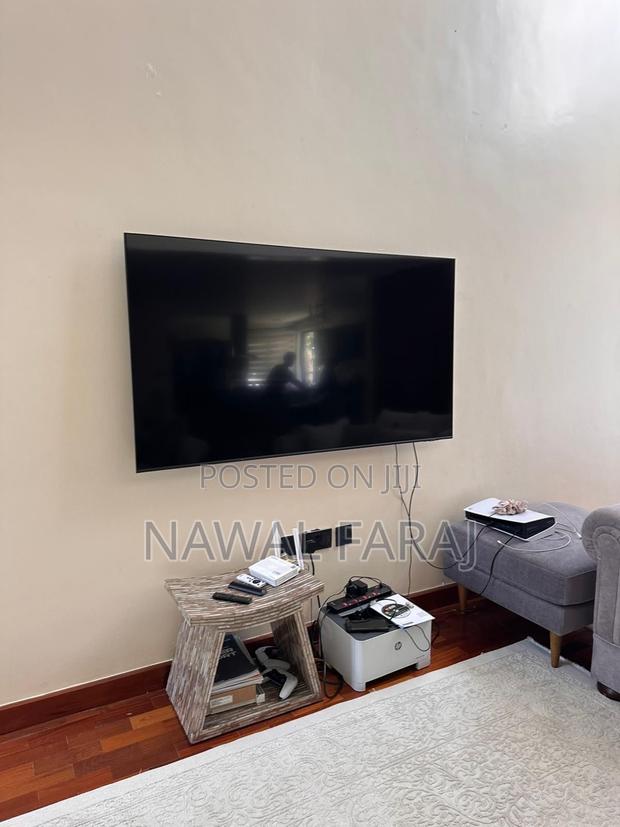Samsung Flatscreen TV