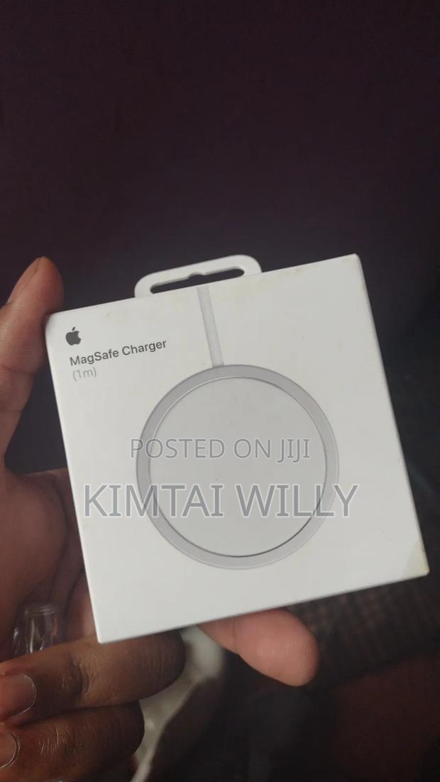MagSafe Charger for iPhone
