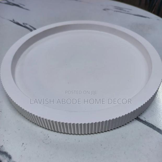 White Resin Decor Tray – Elegant Decorative Tray - thumbnail 3