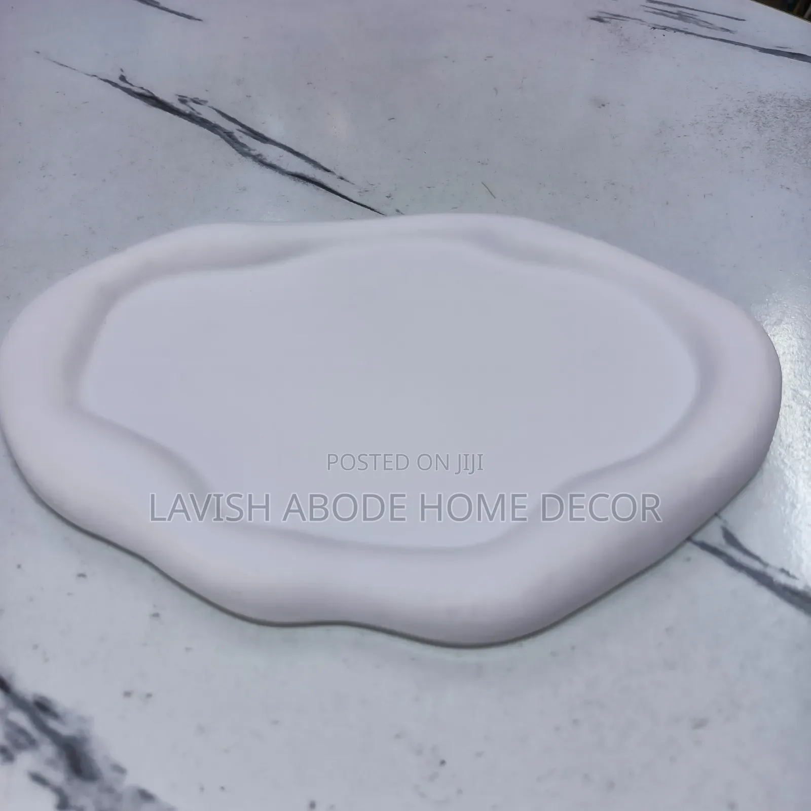 White Decorative Cloud Tray – Elegant Home Décor Tray