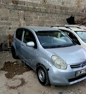 Toyota Passo 2012 Silver