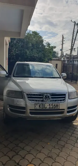 Volkswagen Touareg 2006 Gray