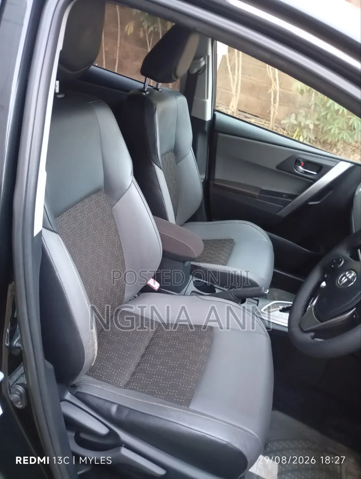 Toyota Auris 2014 Black
