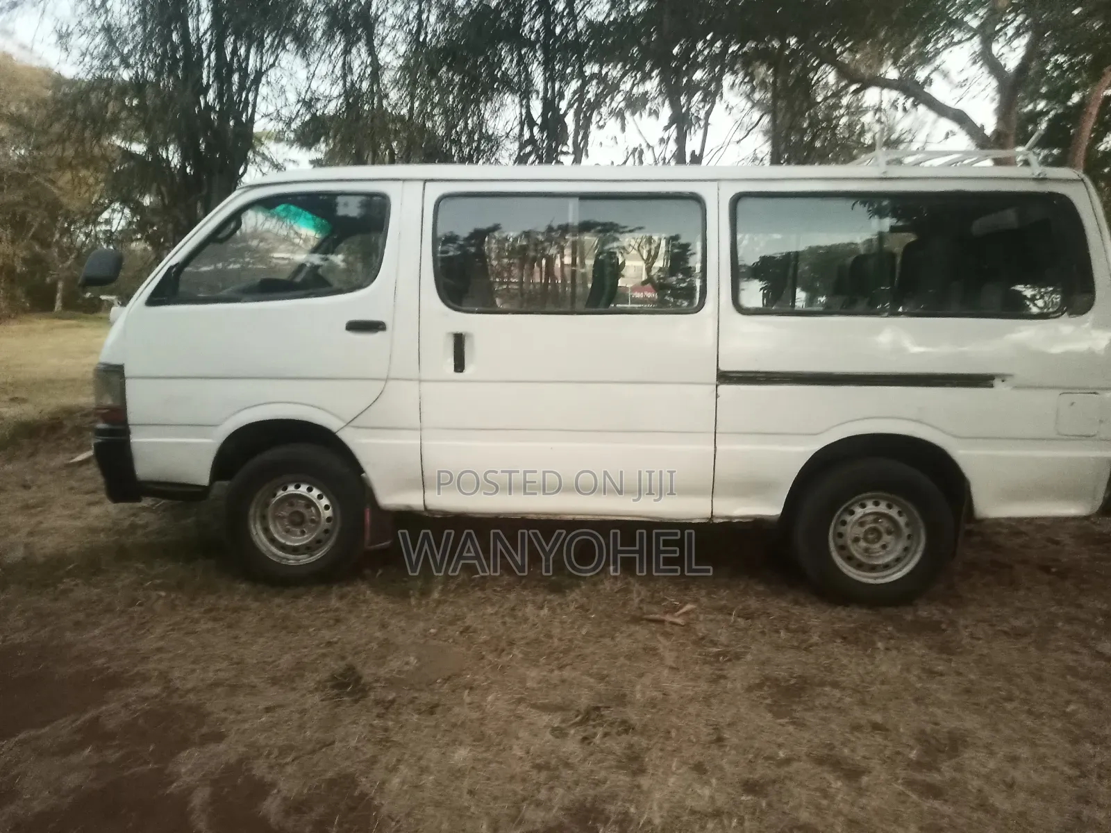 Toyota HiAce 2006 White
