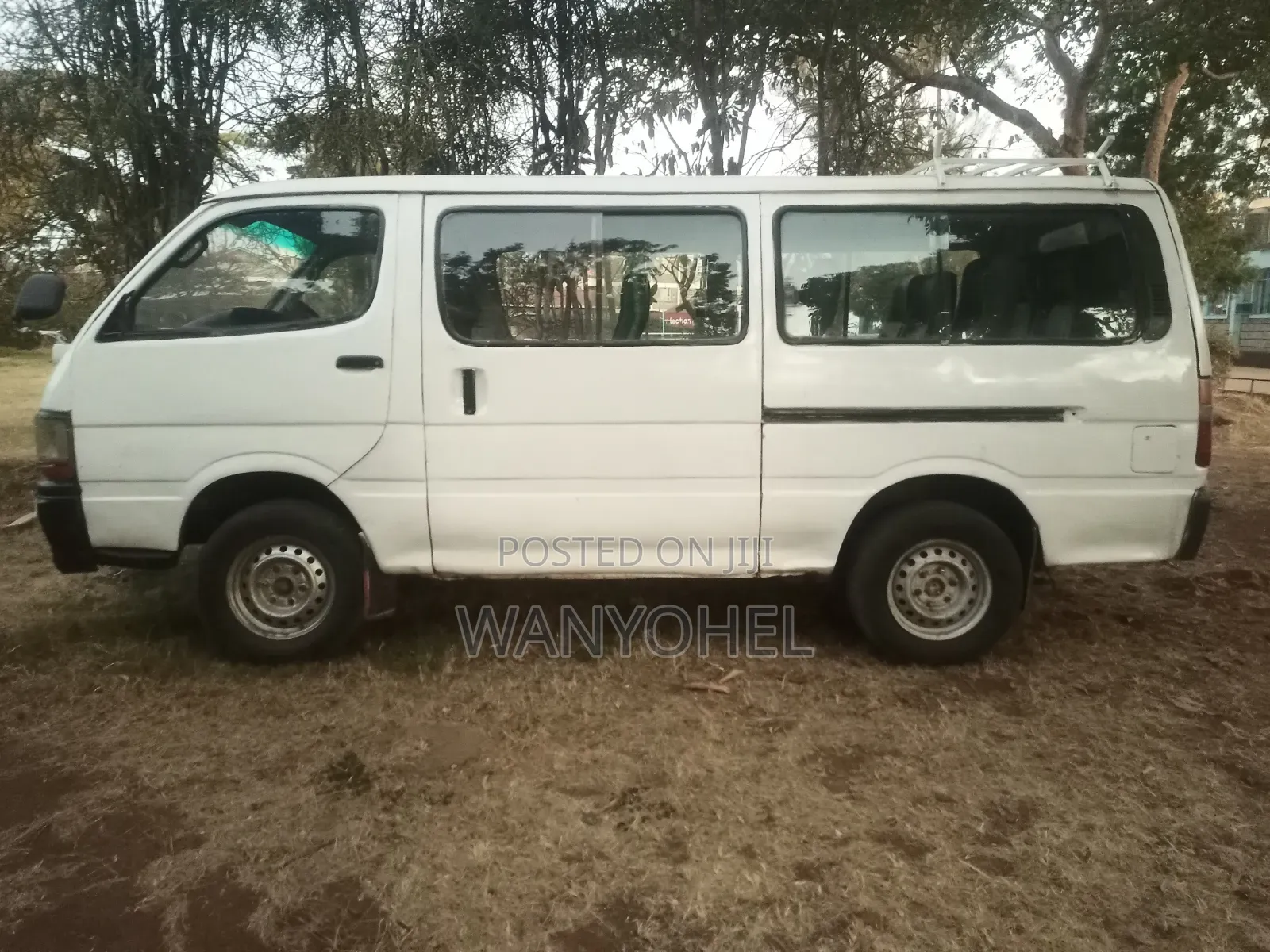 Toyota HiAce 2006 White