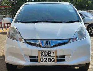 Honda Fit 2013 Pearl