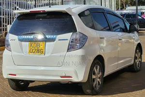 Honda Fit 2013 Pearl
