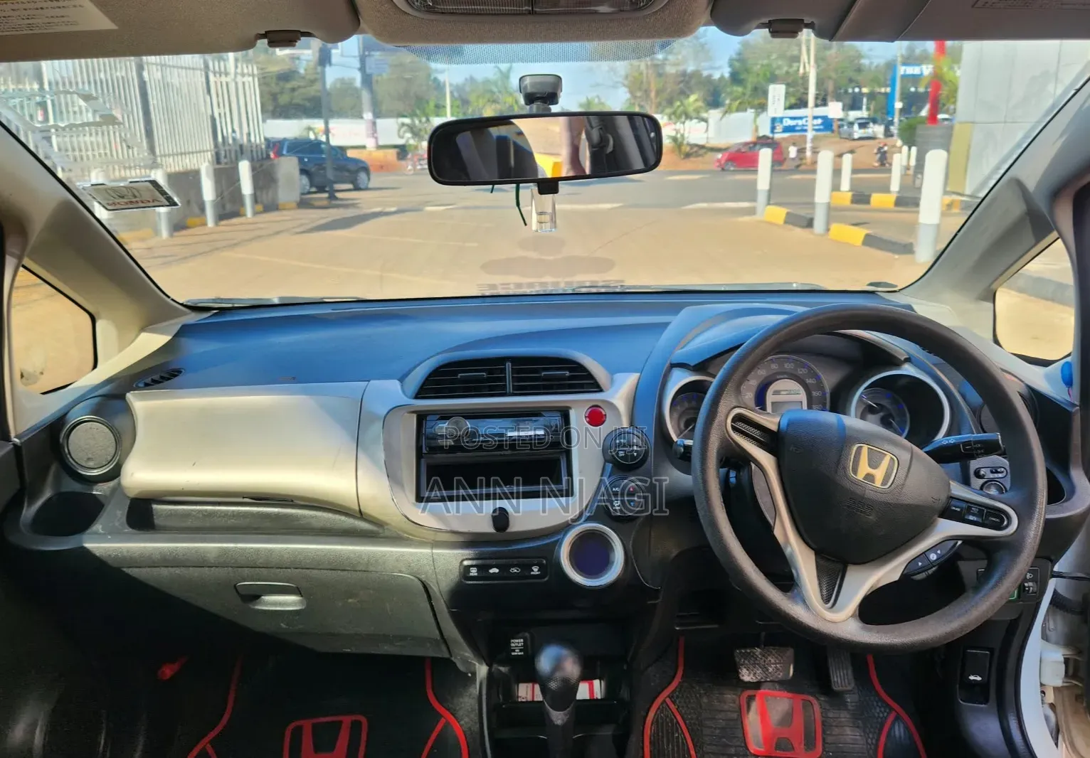 Honda Fit 2013 Pearl