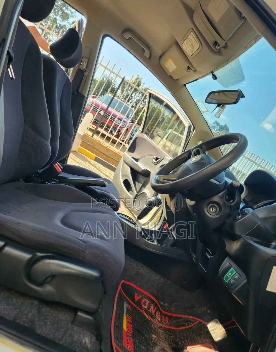 Honda Fit 2013 Pearl
