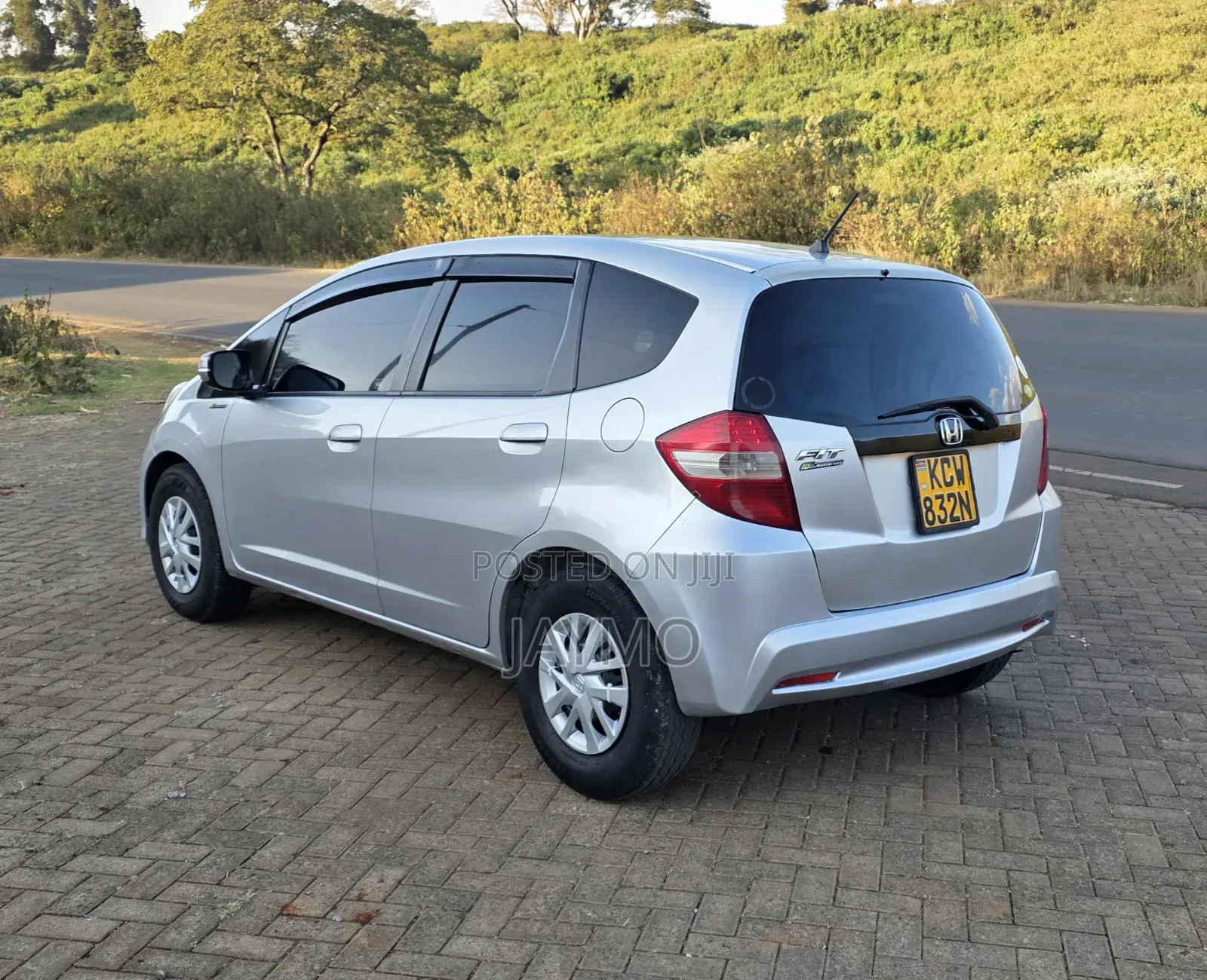Honda Fit Automatic 2012 Silver