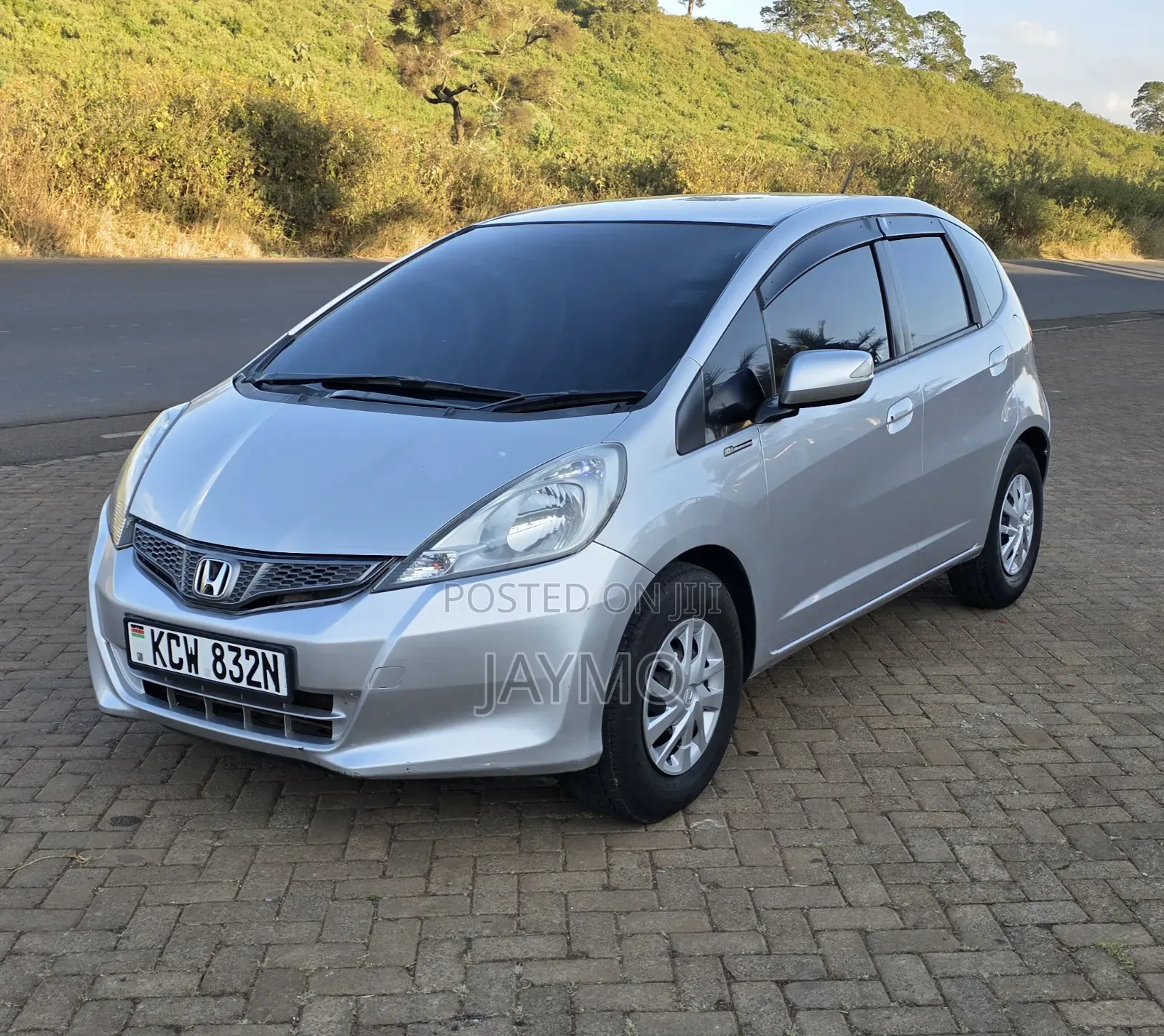Honda Fit Automatic 2012 Silver