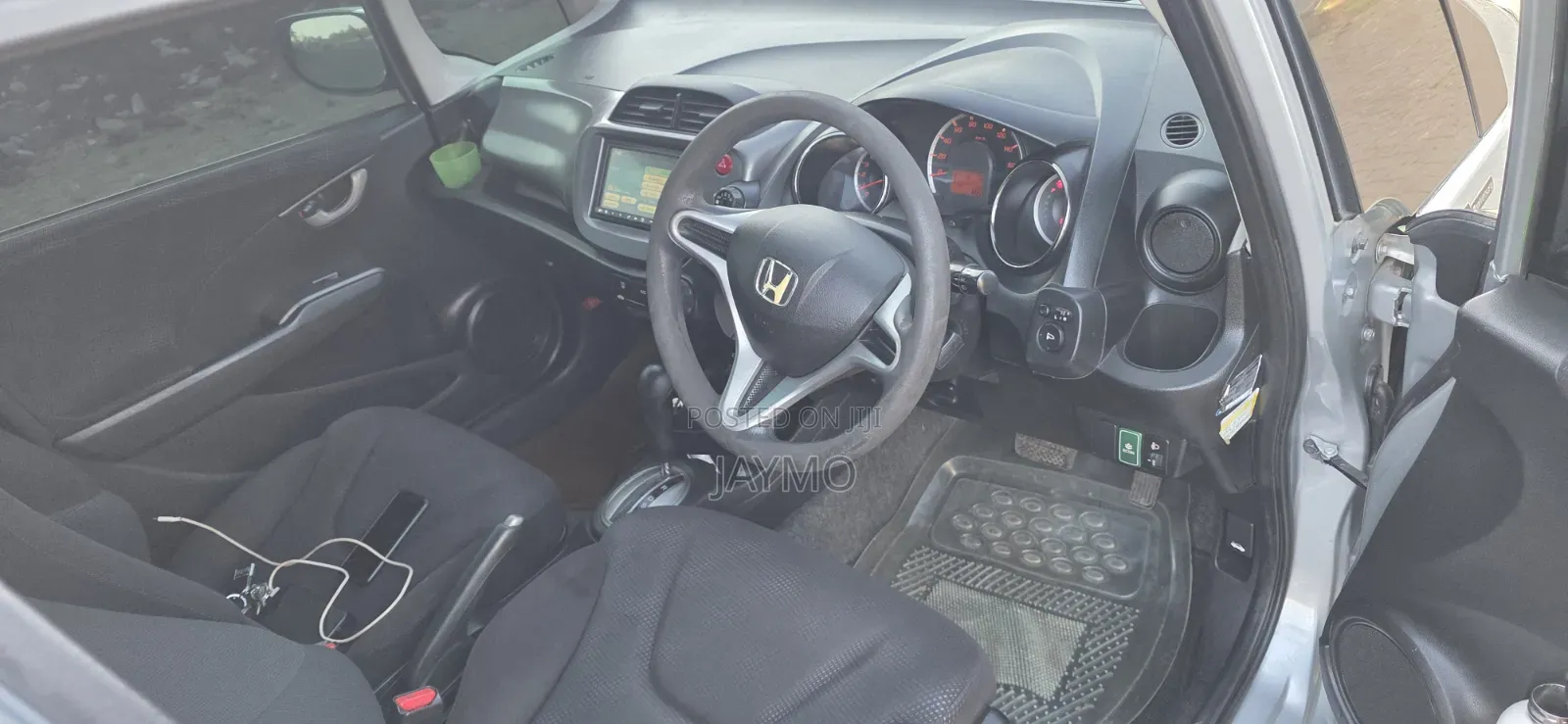 Honda Fit Automatic 2012 Silver