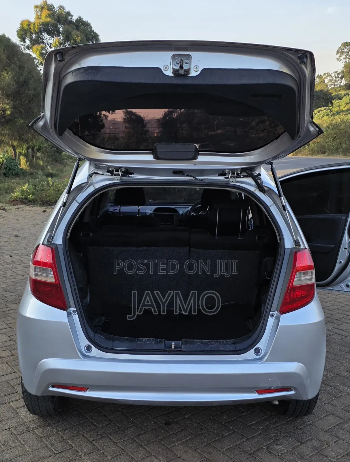 Honda Fit Automatic 2012 Silver