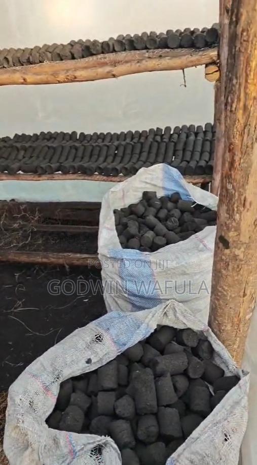 Briquettes - thumbnail 2