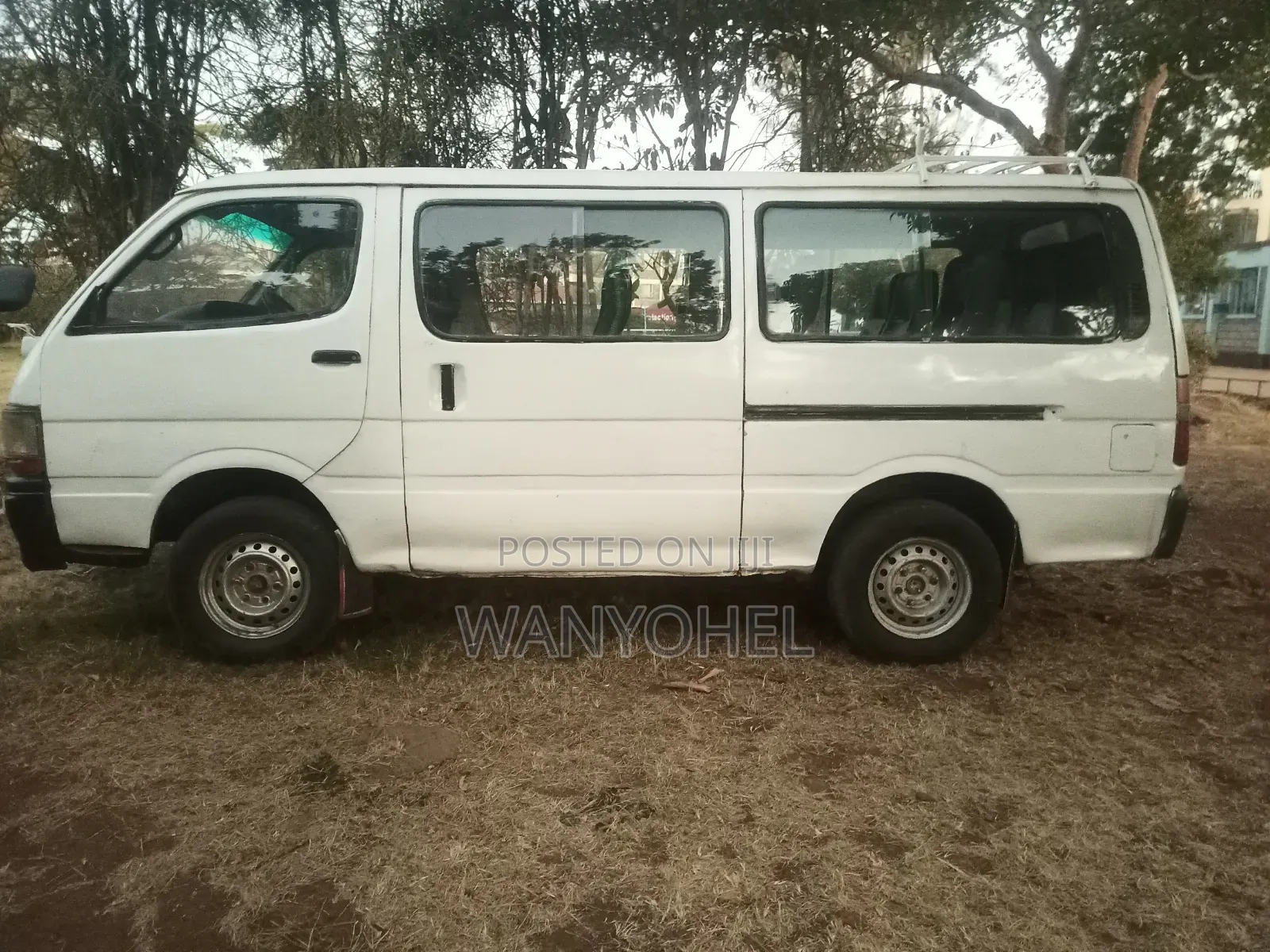 Toyota HiAce 2006 White