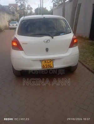 Toyota Vitz 2010 White