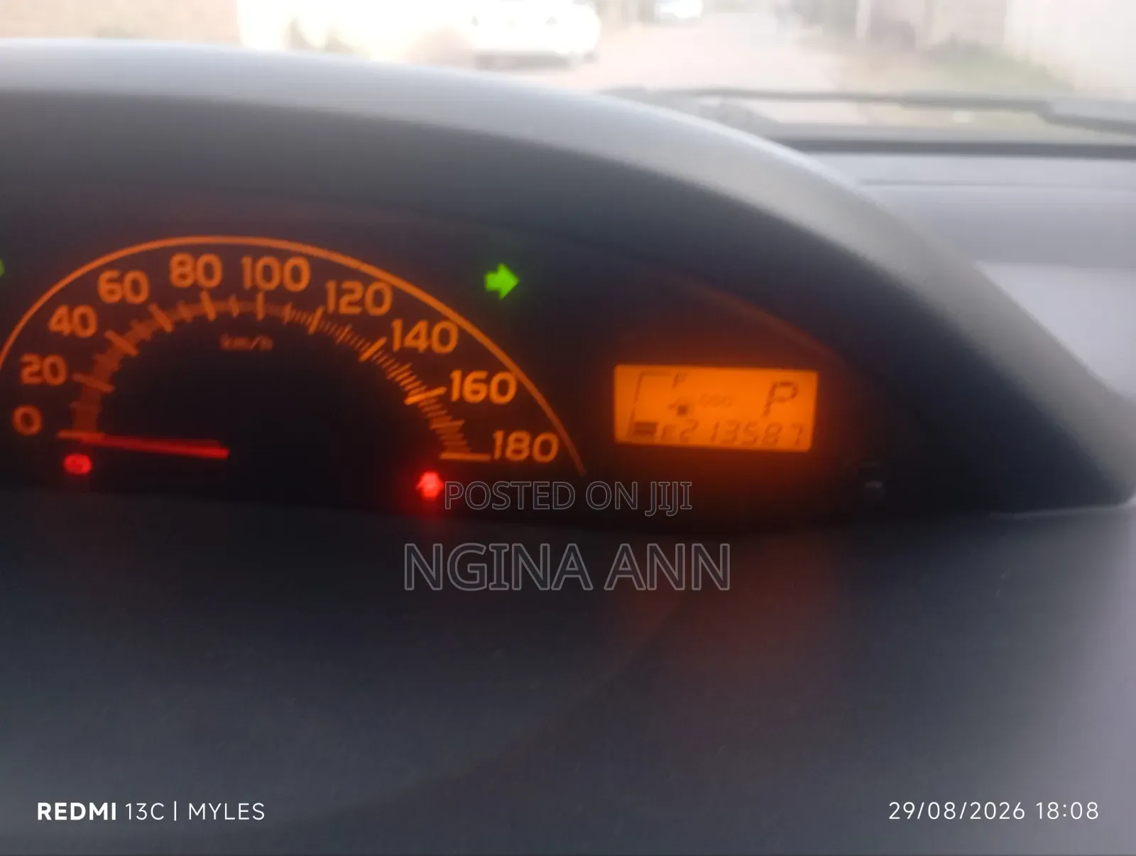 Toyota Vitz 2010 White