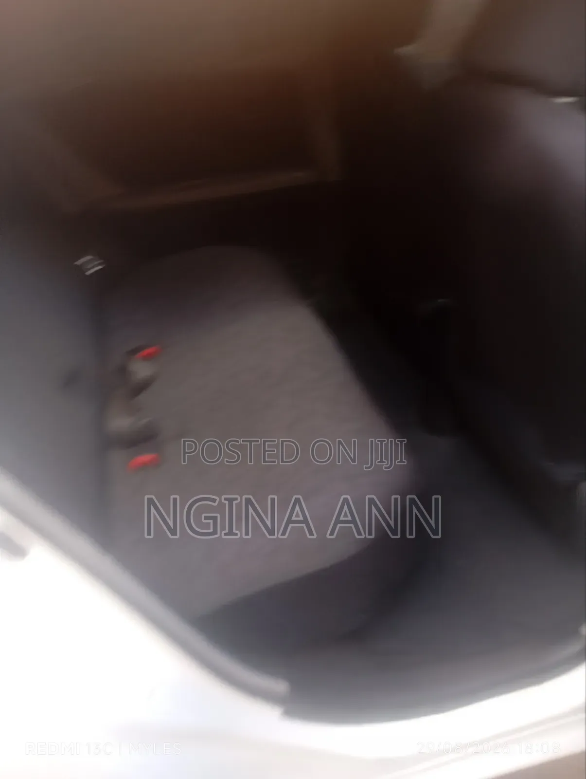 Toyota Vitz 2010 White