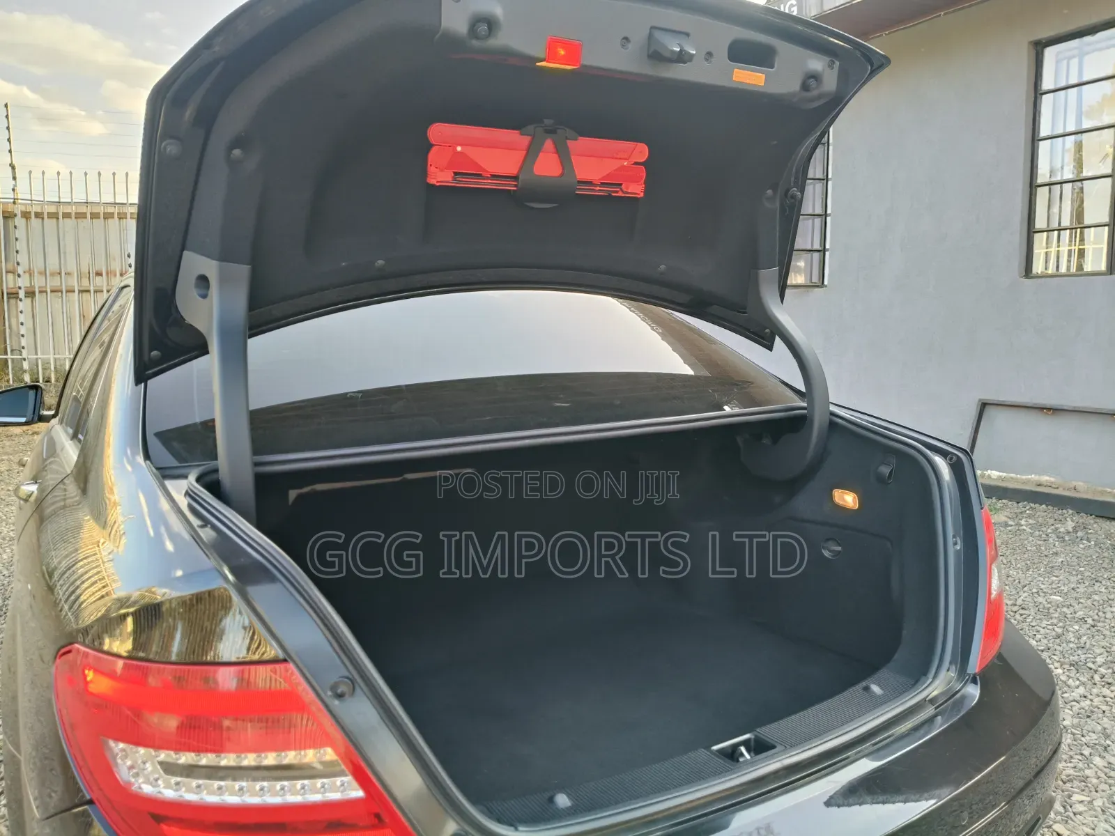 Mercedes-Benz C200 2014 Black