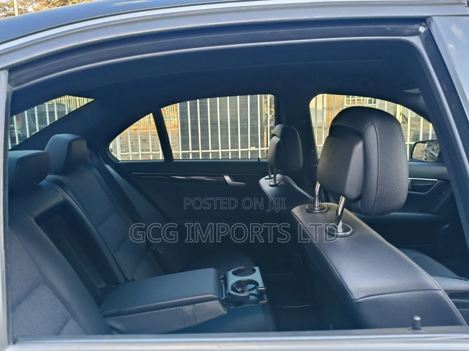 Mercedes-Benz C200 2014 Black