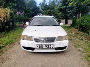 Nissan Sunny 2005 White