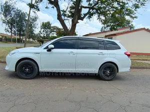Toyota Corolla Fielder 2017 White