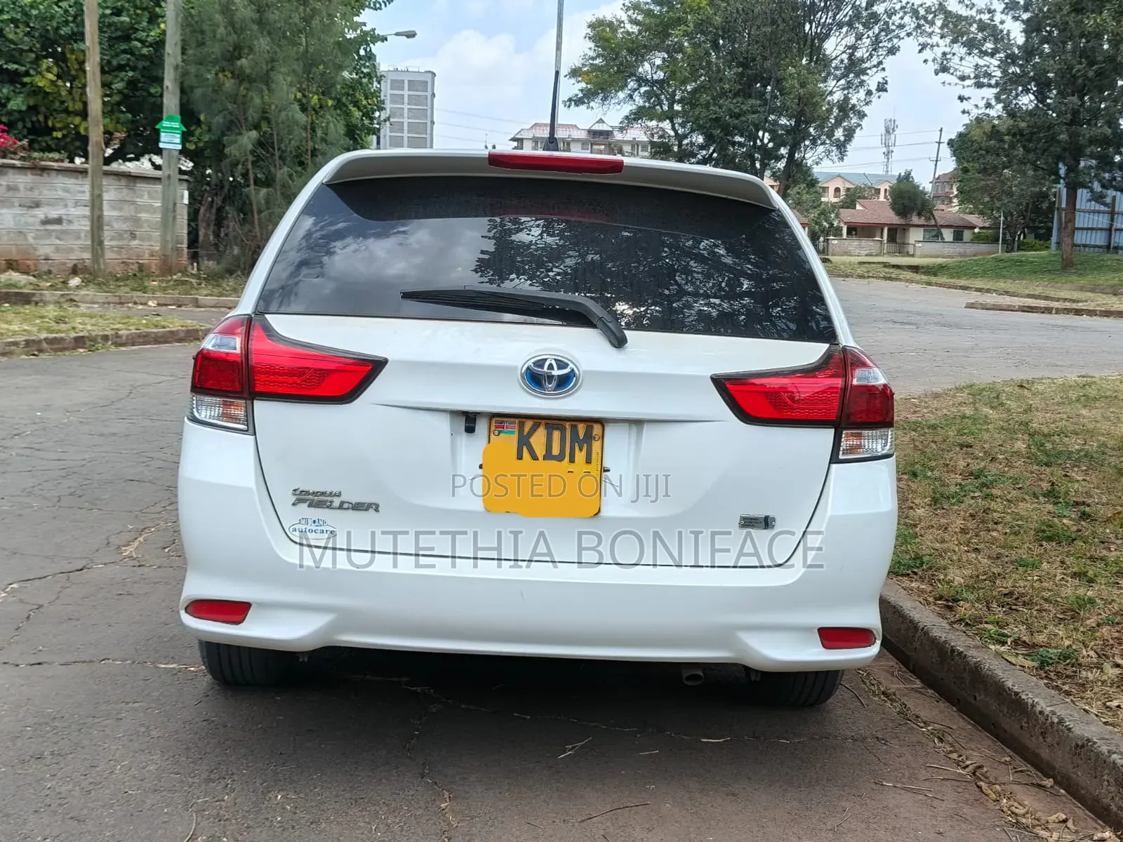 Toyota Corolla Fielder 2017 White