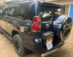 Toyota Land Cruiser Prado 2016 Black