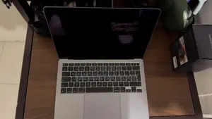Laptop Apple MacBook Air 8GB Apple M1 SSD 256GB