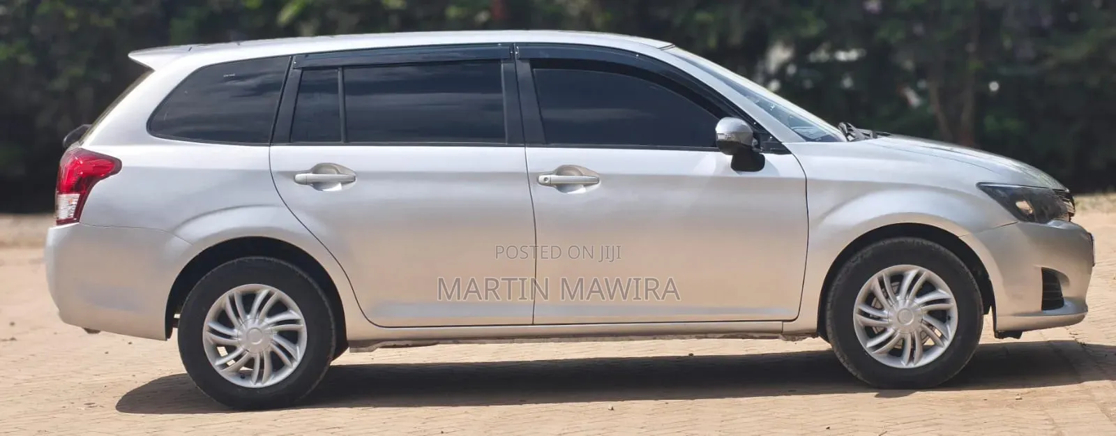 Toyota Corolla Fielder 2013 Silver