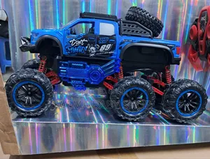6-Wheel🛞 Remote-Controlled Off-Road Monster Truck Toy.