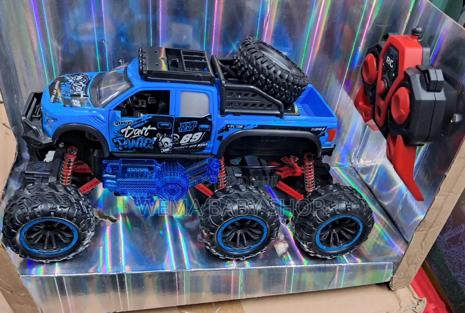 6-Wheel🛞 Remote-Controlled Off-Road Monster Truck Toy.