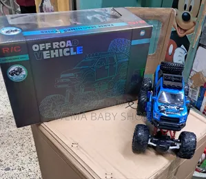 6-Wheel🛞 Remote-Controlled Off-Road Monster Truck Toy.