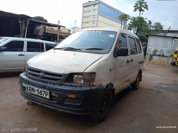 Toyota TownAce 2003 White