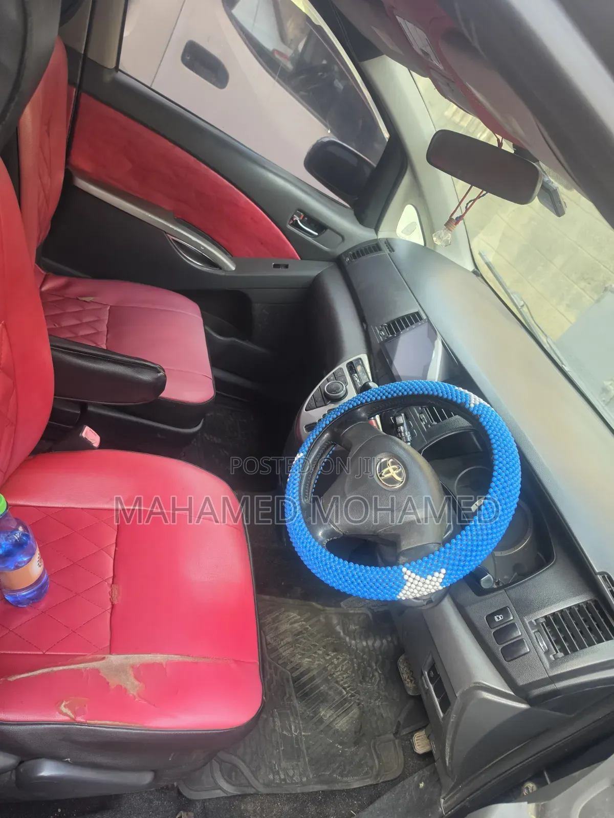 Toyota ISIS 2008 Black