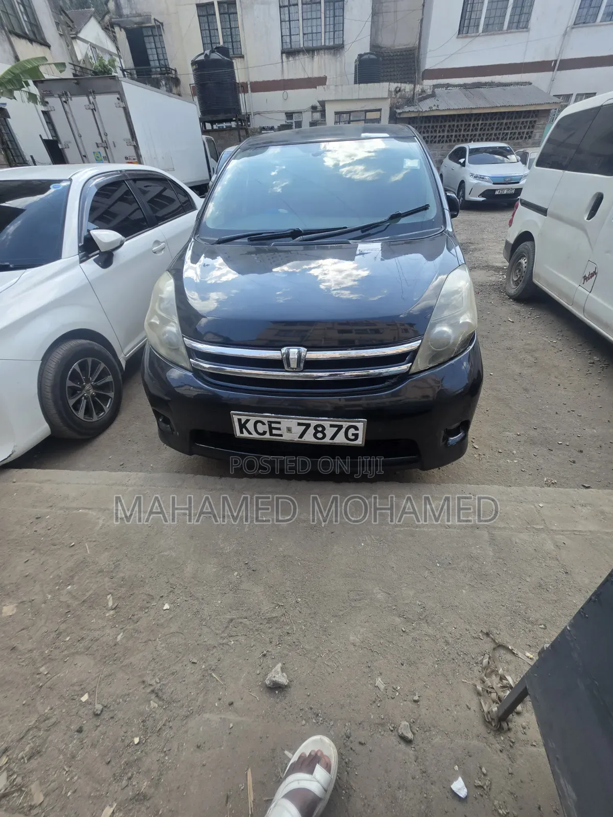 Toyota ISIS 2008 Black