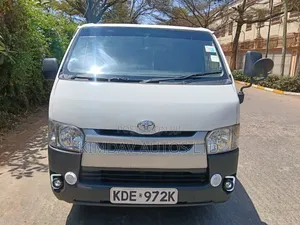 Toyota HiAce 2014 White