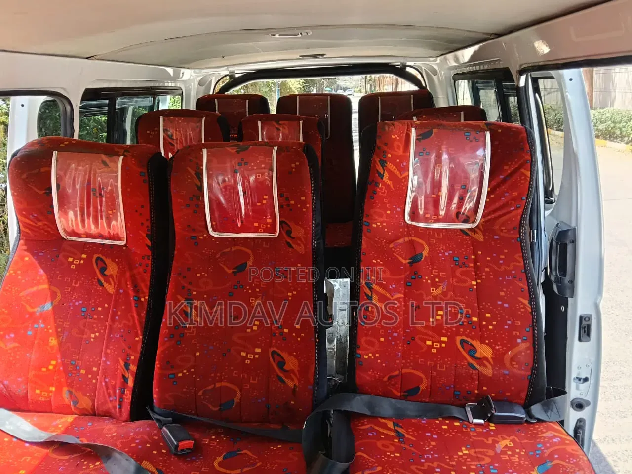 Toyota HiAce 2014 White