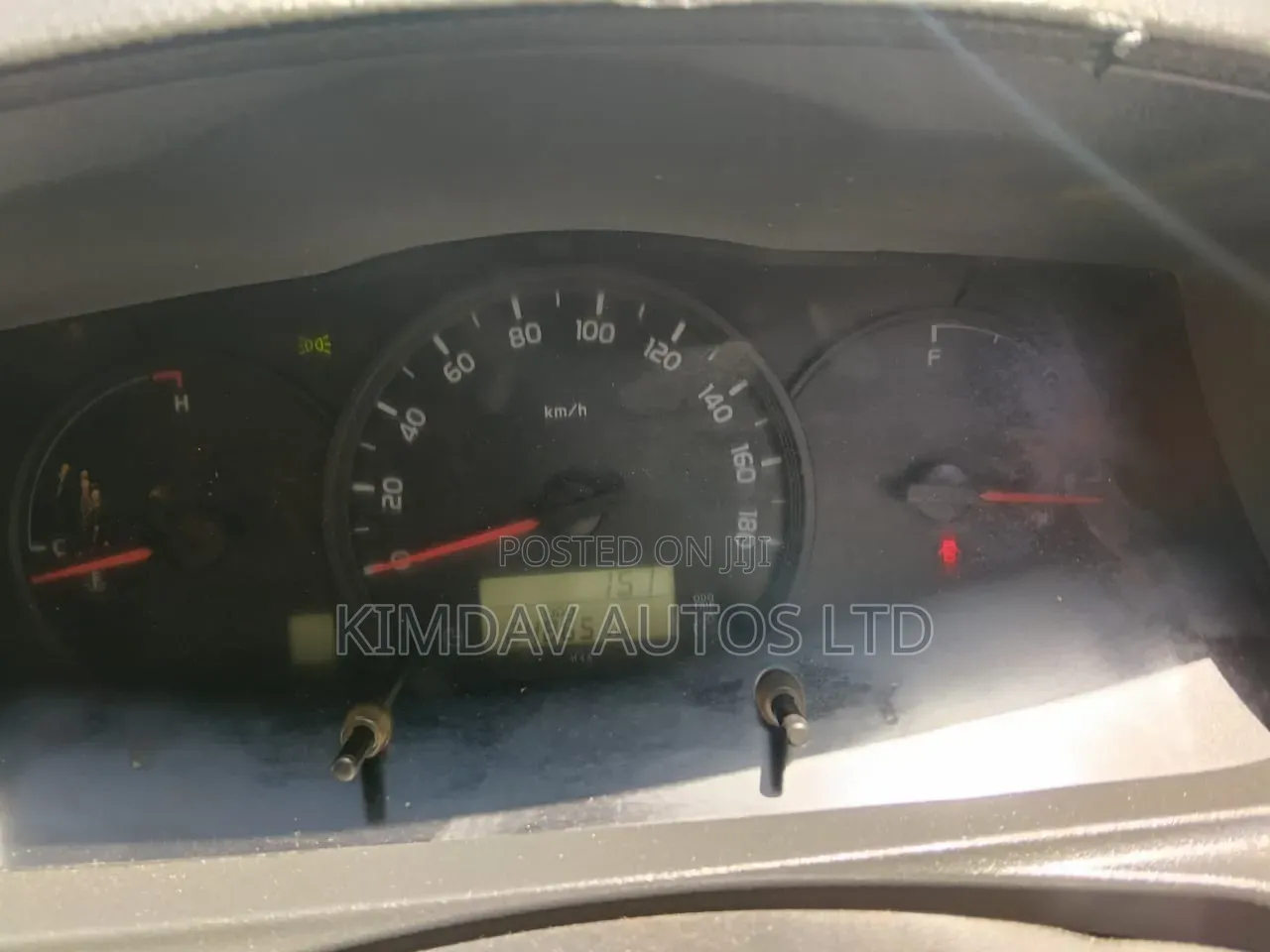 Toyota HiAce 2014 White