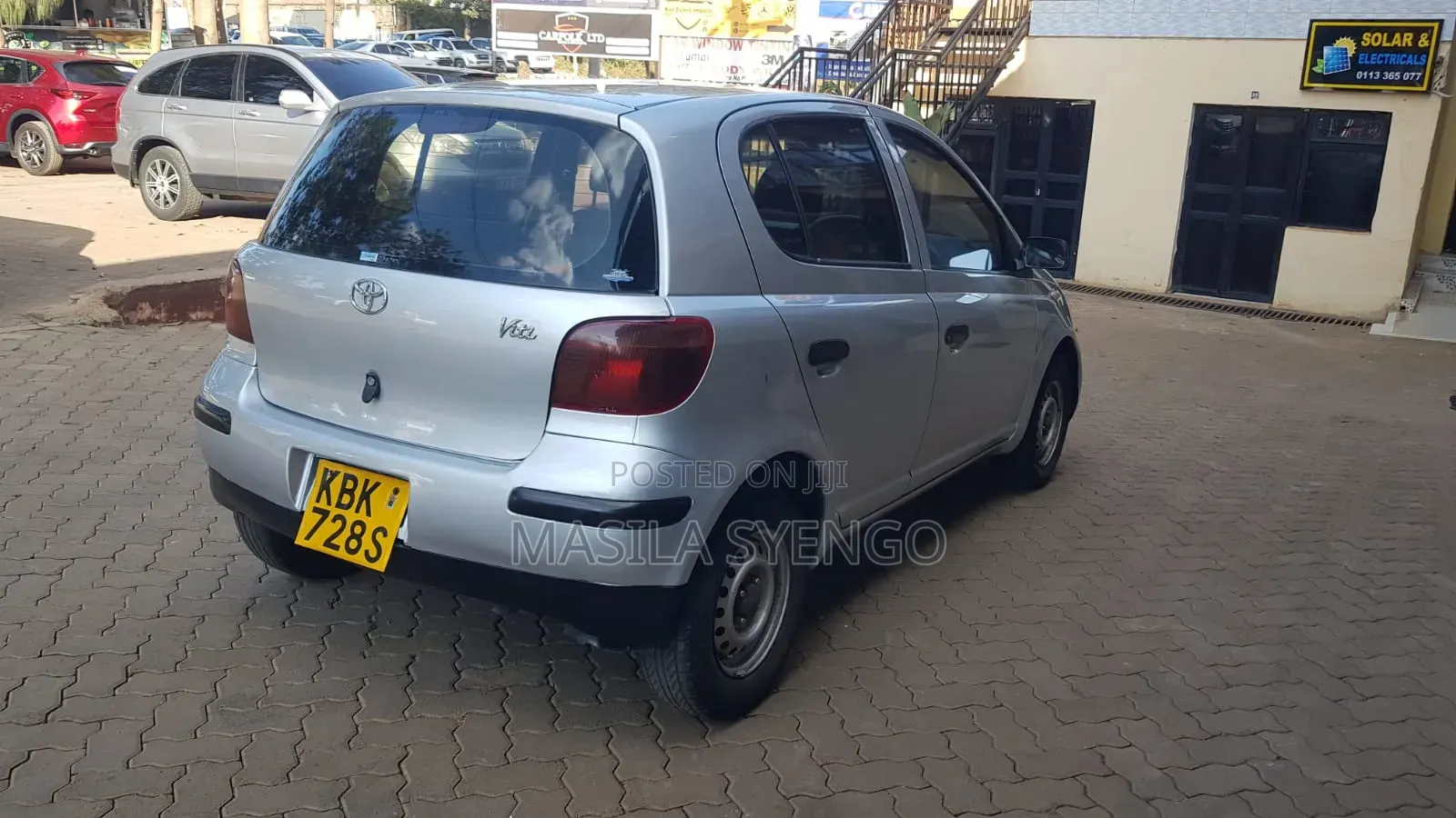 Toyota Vitz 2002 Silver