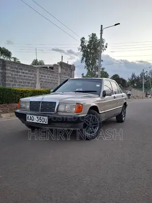 Mercedes-Benz E200 1996 Silver