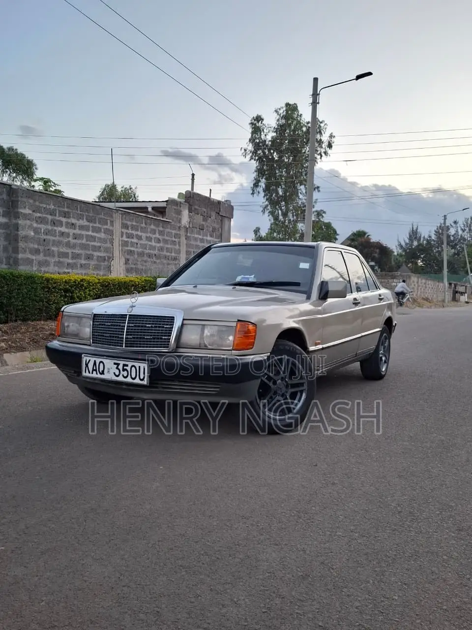 Mercedes-Benz E200 1996 Silver
