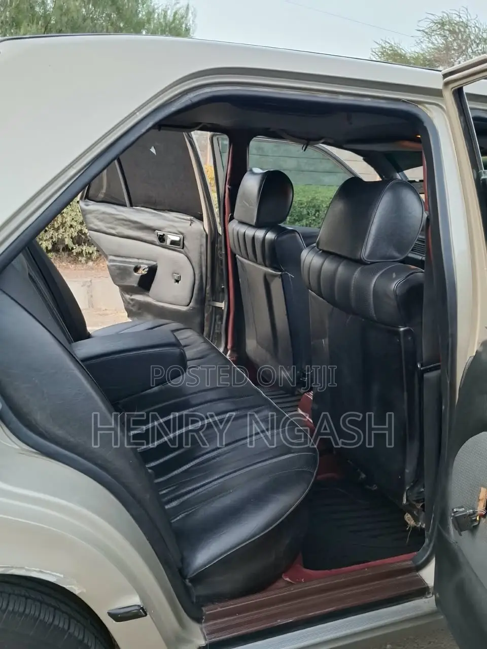 Mercedes-Benz E200 1996 Silver