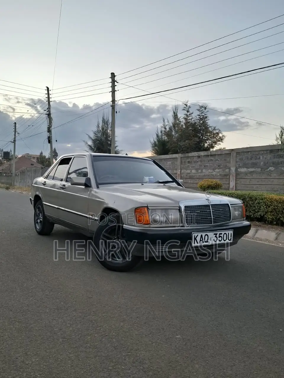 Mercedes-Benz E200 1996 Silver