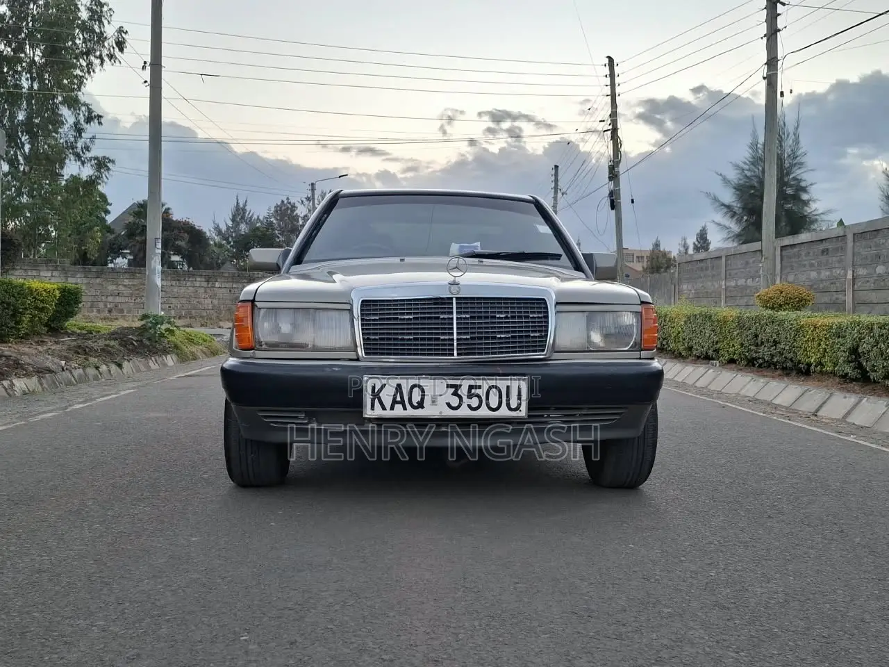 Mercedes-Benz E200 1996 Silver