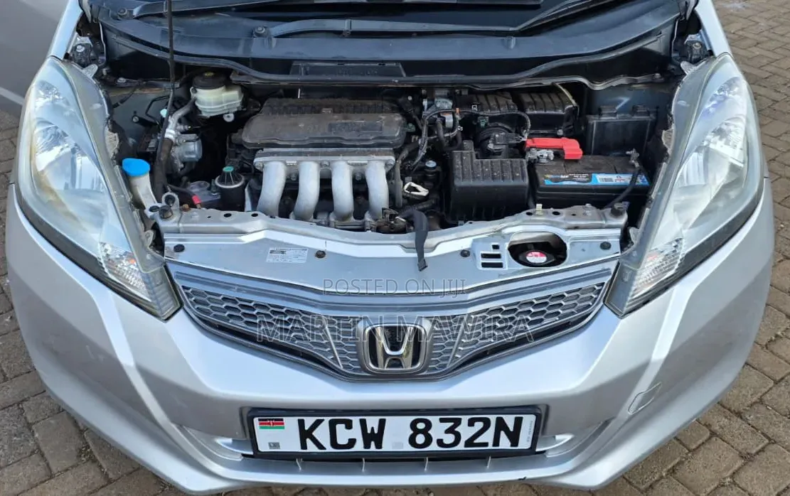 Honda Fit 2012 Silver