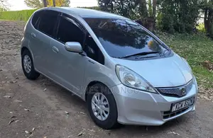 Honda Fit Automatic 2012 Silver