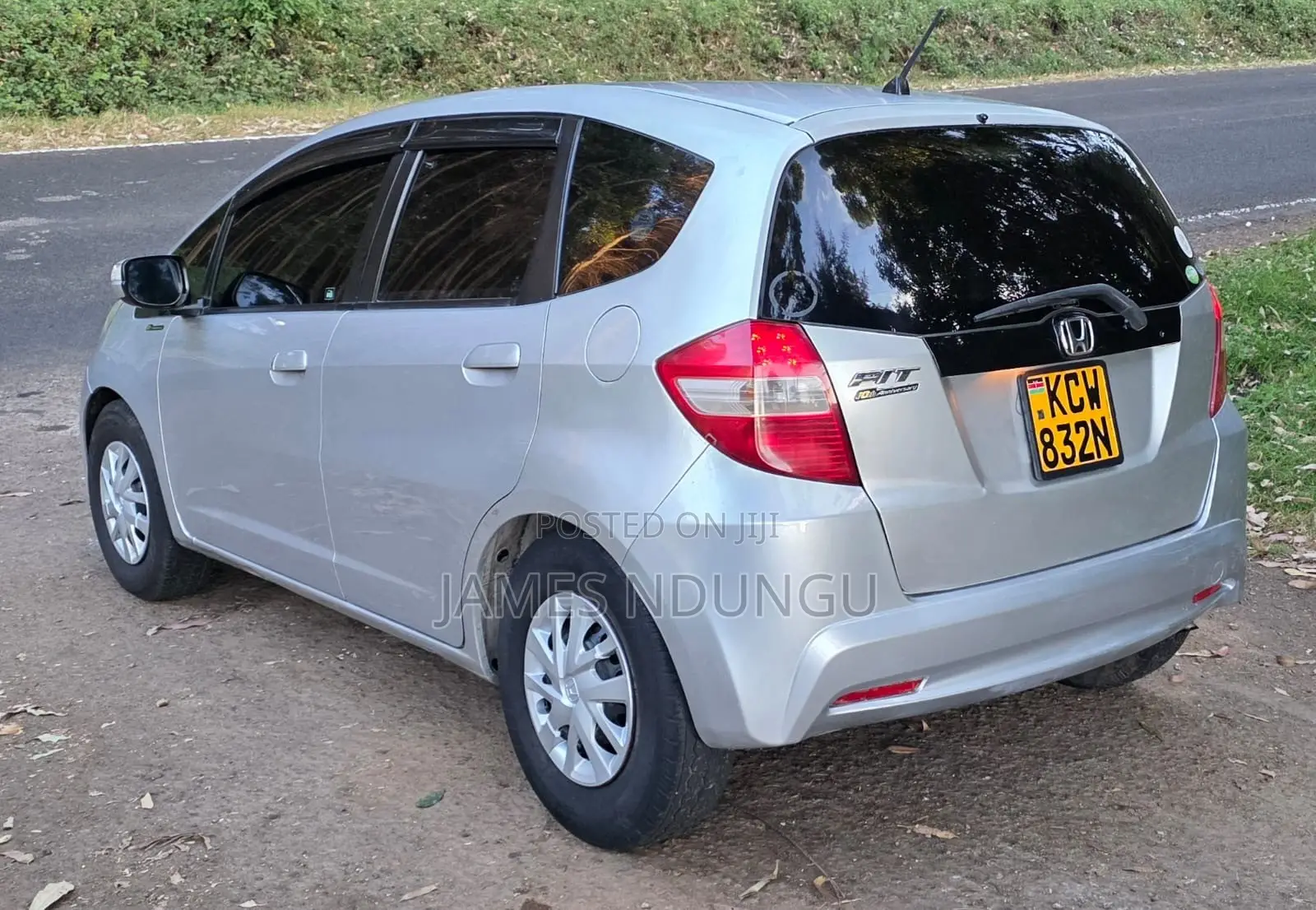 Honda Fit Automatic 2012 Silver