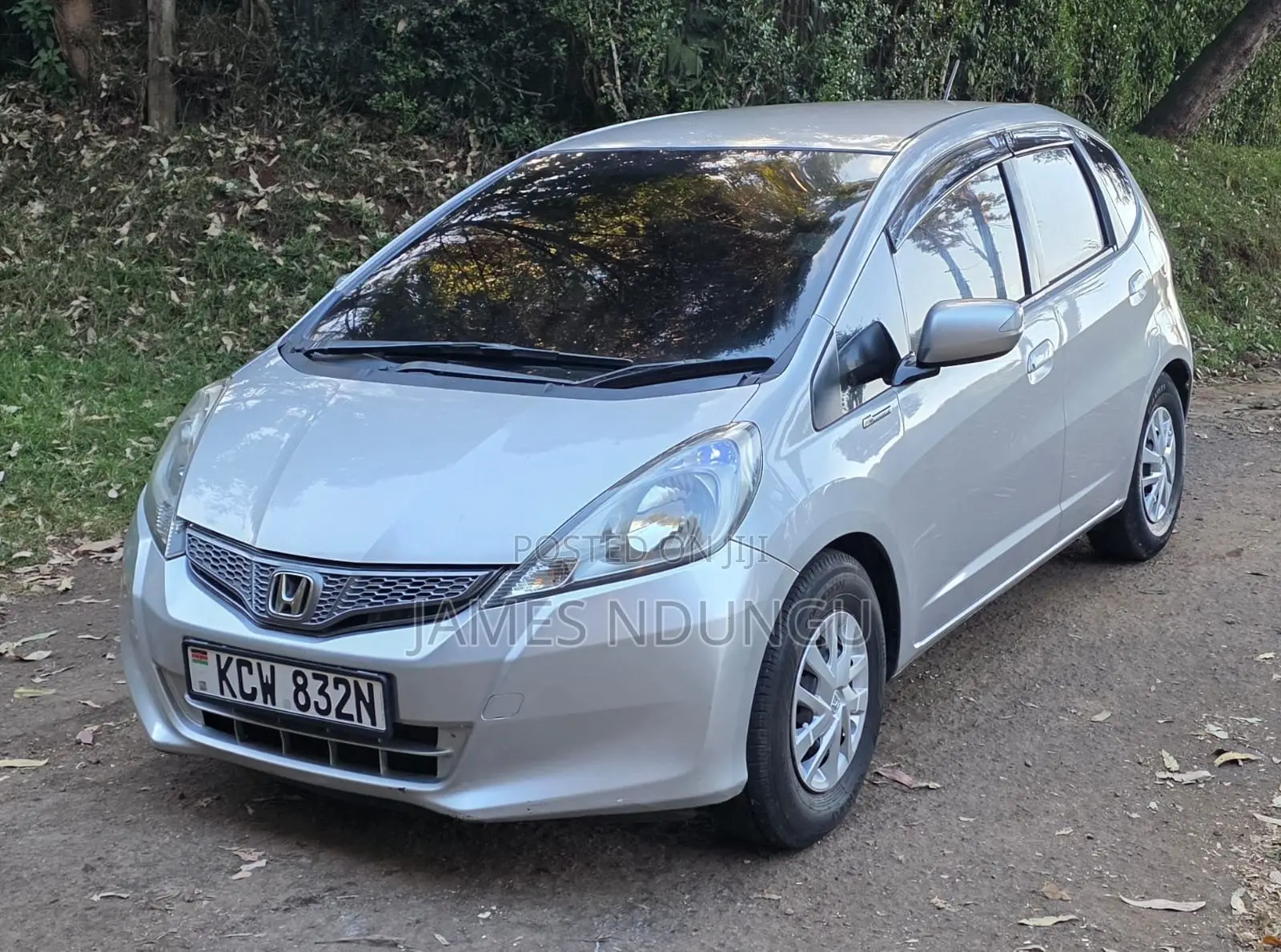 Honda Fit Automatic 2012 Silver