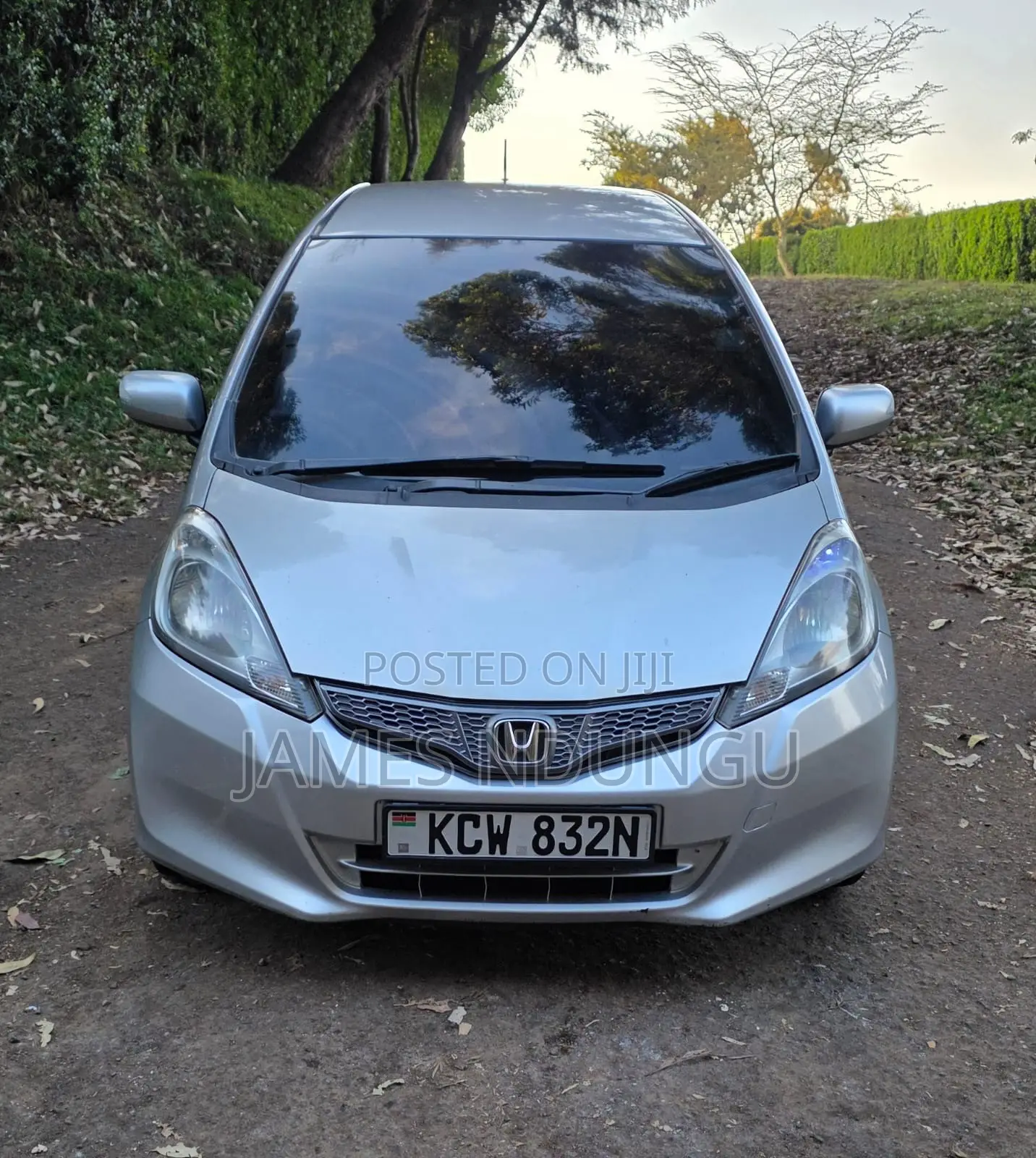 Honda Fit Automatic 2012 Silver